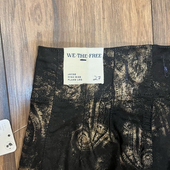 NWT Free people We The Free Black and Gold Jayde Printed Metallic Flare Jeans - Picture 14 of 15